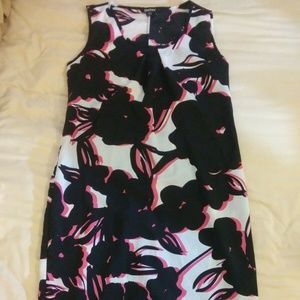 Floral print authentic DNKY dress light weight com